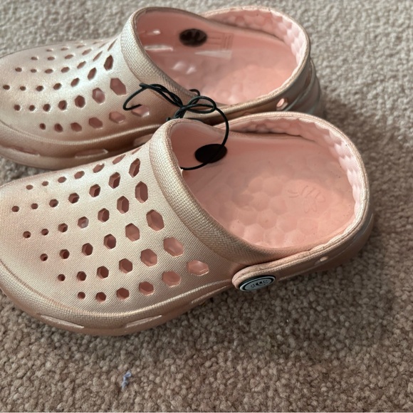Pink Slip-On Clogs - Picture 1 of 1